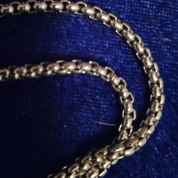 Mens Necklace - Picture 3 of 4